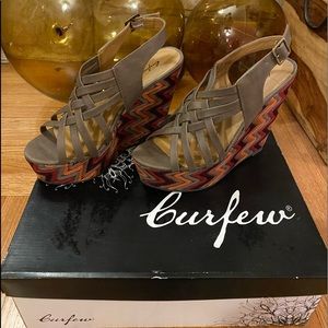 Curfew: Strappy Platform Sandals